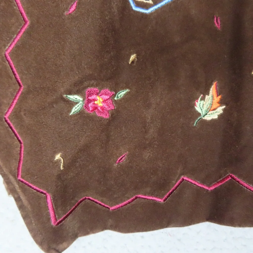 VTG Napa Valley Velvet Vest Medium Brown Embroidered Western Boho Cottagecore - Picture 3 of 10